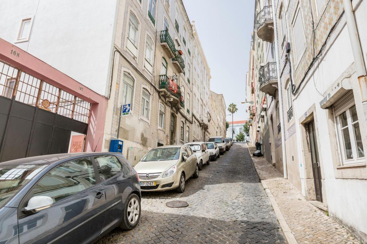 Feel Home In This Stunning Renovated Nest In Graca Lissabon Exterior foto